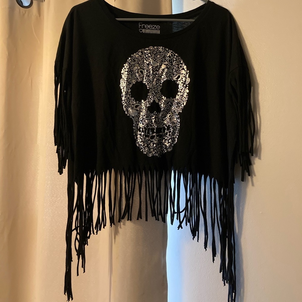 ❤️ Pre loved ❤️ Fringe Top. In great condition!